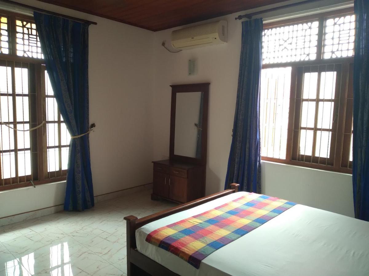 Vijai Resort Negombo Extérieur photo