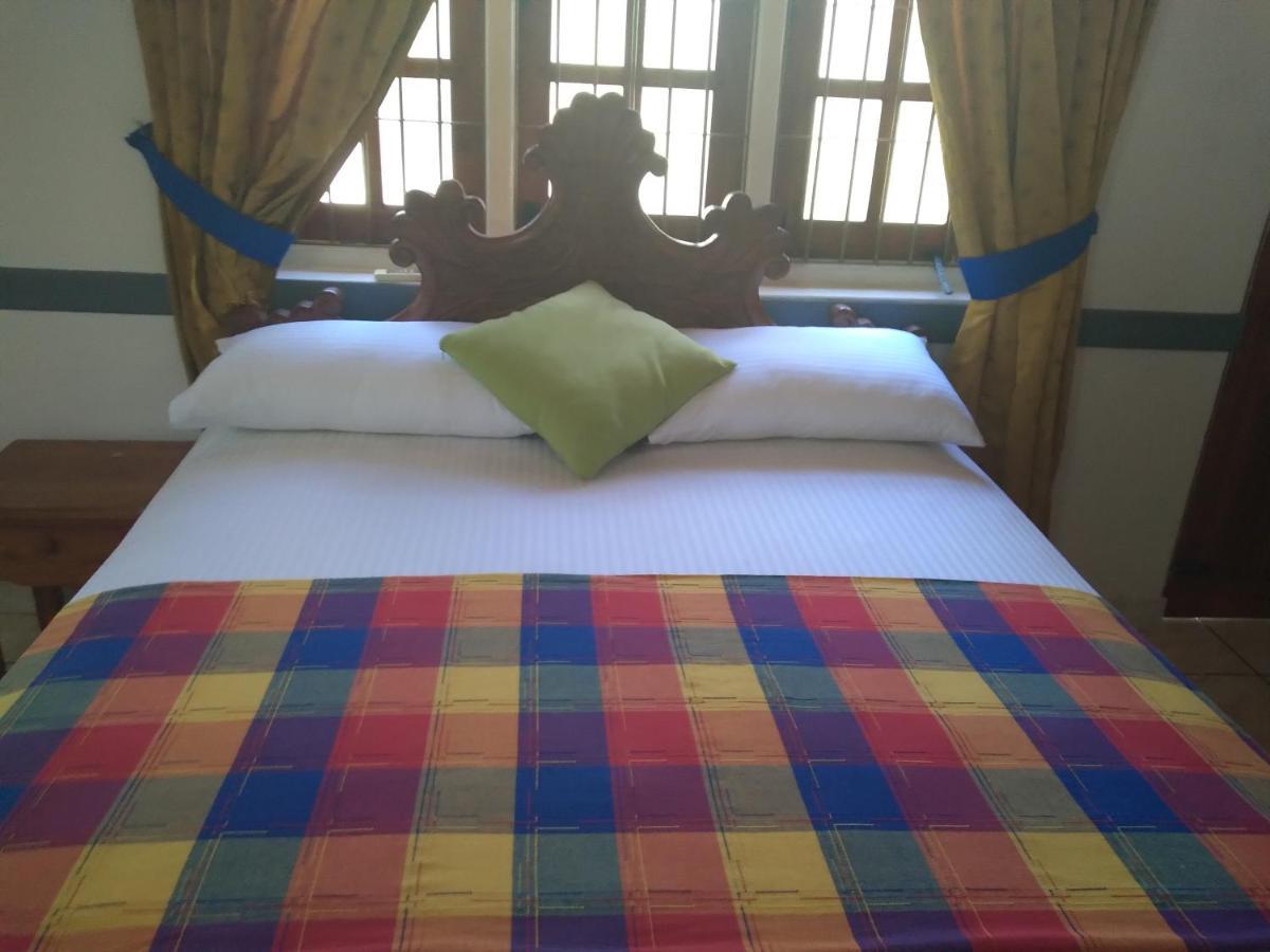 Vijai Resort Negombo Extérieur photo
