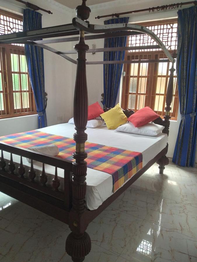 Vijai Resort Negombo Extérieur photo